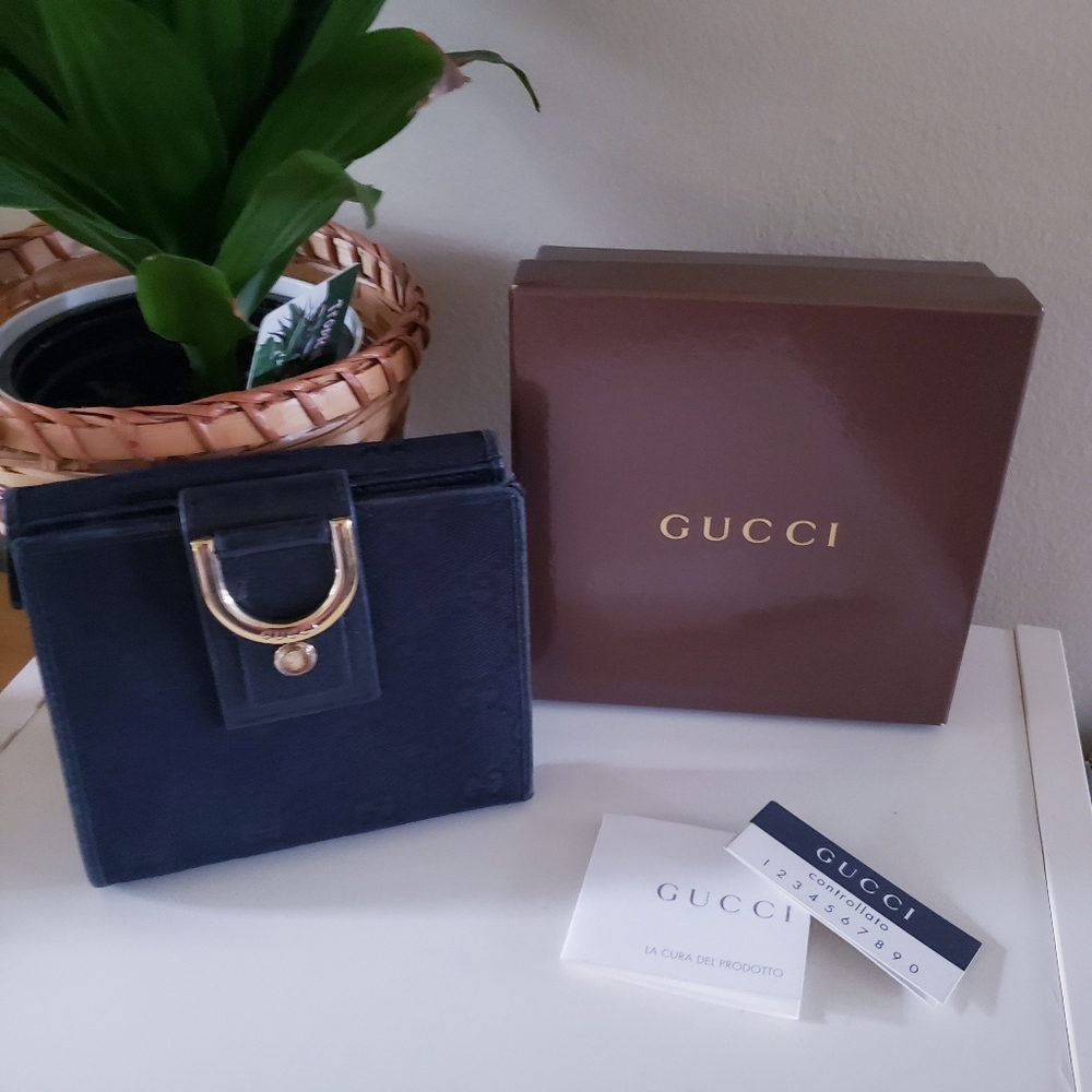 Gucci Black/Black  GG Canvas and Leather Abbey D Ring Compact Wallet